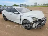 2020 Nissan ALTIMA photo