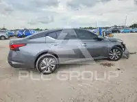 2020 Nissan ALTIMA photo