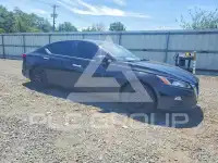 2020 Nissan ALTIMA photo