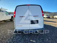 2020 Chevrolet Express фото