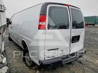 2020 Chevrolet Express фото