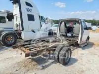 2020 Chevrolet Express фото