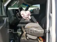 2020 Chevrolet Express фото