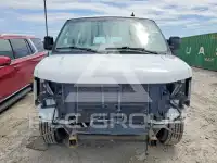 2020 Chevrolet Express photo