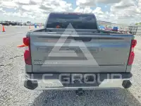 2020 Chevrolet Silverado photo