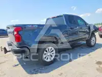 2020 Chevrolet Silverado photo