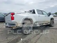2020 Chevrolet Silverado photo