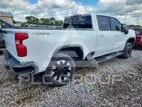 2020 Chevrolet Silverado photo