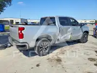 2020 Chevrolet Silverado photo