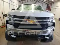 2020 Chevrolet Silverado photo