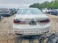 2020 BMW 740 фото