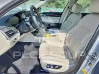 2020 BMW 740 photo
