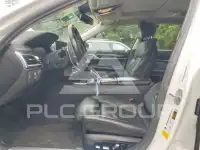 2020 BMW 740 фото