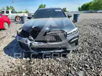 2020 BMW 740 photo