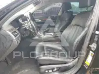 2020 BMW 740 фото
