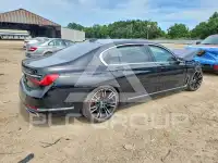 2020 BMW 740 фото
