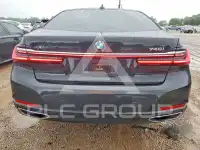 2020 BMW 740 фото