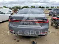 2020 BMW 750 фото
