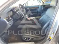 2020 BMW 750 photo