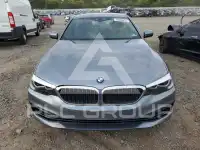 2020 BMW 530 фото