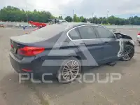 2020 BMW 530 photo