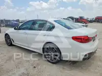 2020 BMW 530 photo