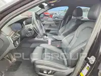 2020 BMW 530 photo