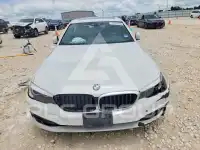 2020 BMW 530 photo