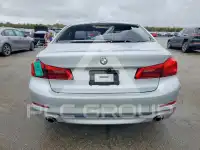 2020 BMW 530 фото