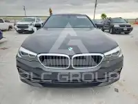 2020 BMW 530 фото