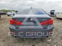 2020 BMW 530 photo