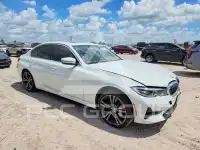 2020 BMW 330 photo