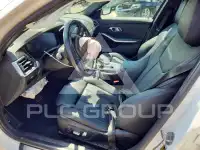 2020 BMW 330 photo