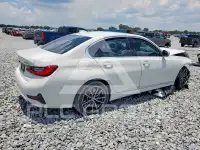 2020 BMW 330 photo
