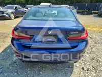 2020 BMW 330 photo