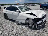 2020 BMW 330 photo