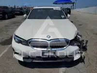 2020 BMW 330 photo