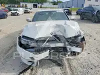 2020 BMW 330 photo