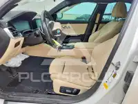 2020 BMW 330 photo