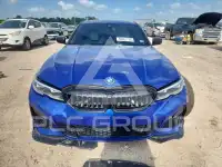 2020 BMW 330 photo