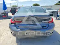 2020 BMW 330 photo