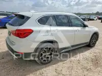 2020 BMW X1 фото