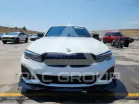 2020 BMW 330 photo