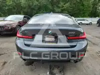 2020 BMW 330 photo