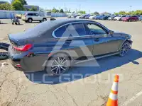 2020 BMW 330 фото