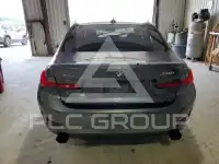 2020 BMW 330 photo