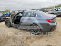 2020 BMW 330 photo