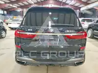 2020 BMW X7 photo