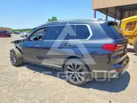 2020 BMW X7 photo