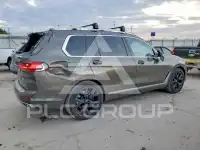 2020 BMW X7 фото